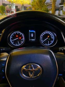 تۆیۆتا کامری